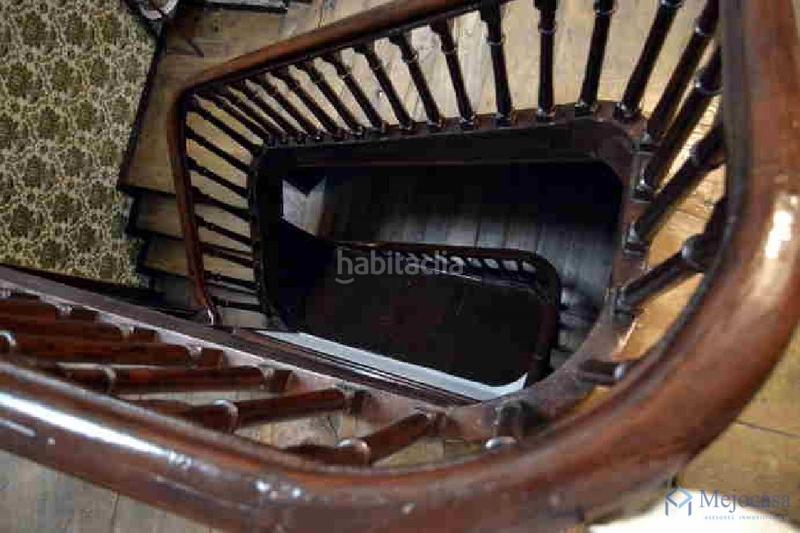 Foto 1208d989-bb8e-40e4-9585-aae973612abf. Casa a schiera in calle jesús adrán 6 in Villafranca del Bierzo