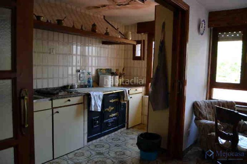 Foto 233b6169-6b87-484a-a049-ec69a02e28b7. Casa a schiera in calle jesús adrán 6 in Villafranca del Bierzo