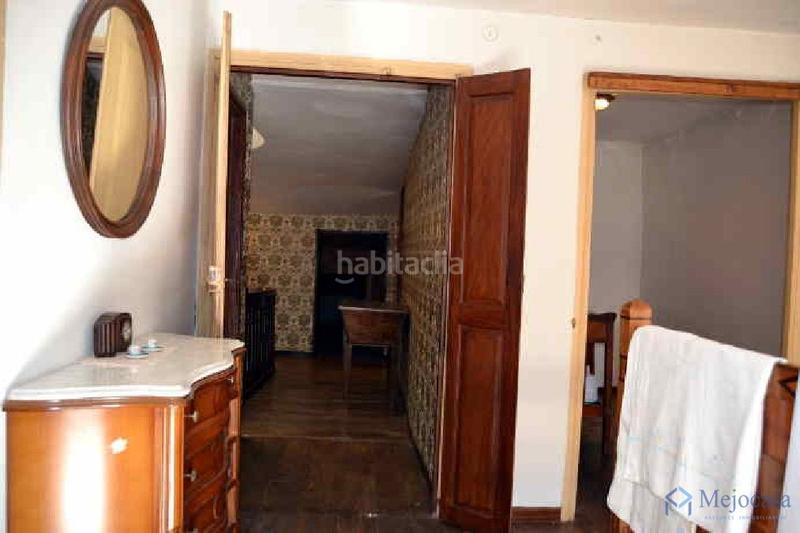 Foto 7fce0869-b860-4b0a-aba7-4397c917e635. Casa a schiera in calle jesús adrán 6 in Villafranca del Bierzo
