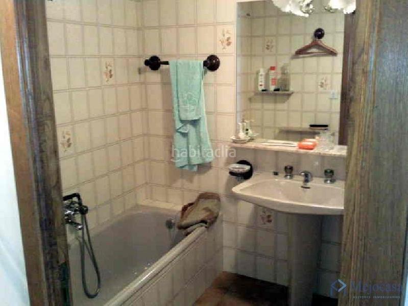 Foto bec68b01-5db2-43a0-b348-05b9698f1ea2. Casa a schiera in calle jesús adrán 6 in Villafranca del Bierzo