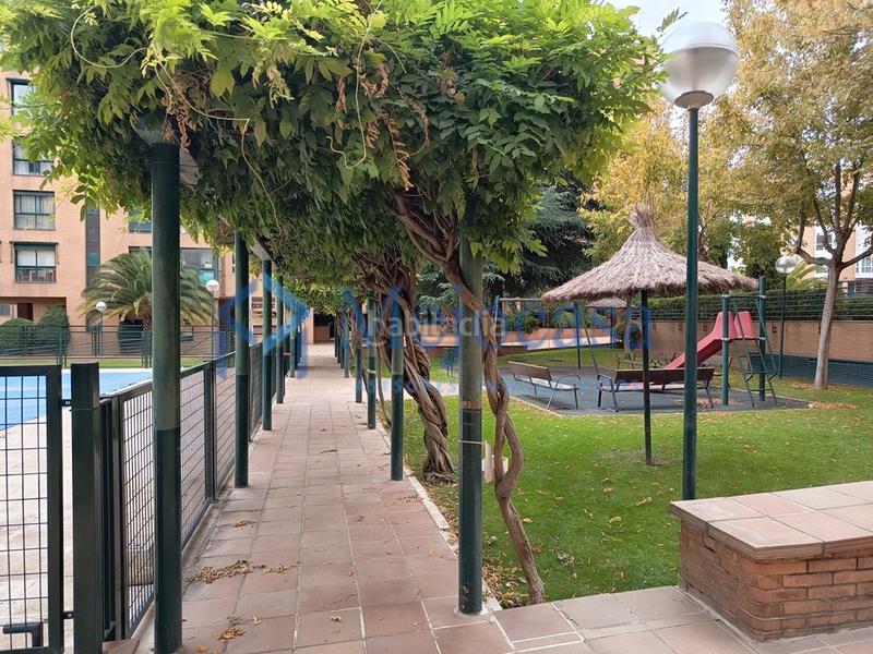 Foto 59a8a1a0-25cd-484f-8823-676cc73bece6. Appartamento con riscaldamento parcheggio piscina in Madrid