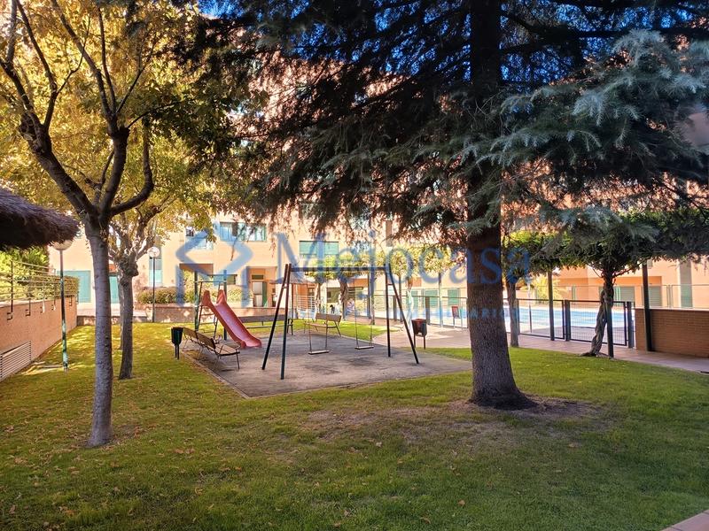 Foto c98efec2-fe8f-404a-bc0a-2b13a792235e. Appartamento con riscaldamento parcheggio piscina in Madrid