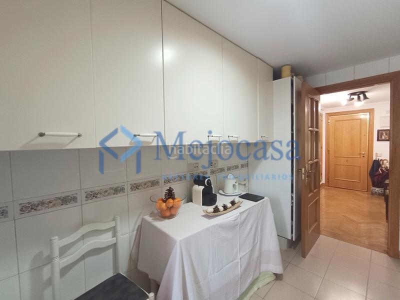 Foto cc252b72-c59e-4e98-aede-685b85705038. Appartamento con riscaldamento parcheggio piscina in Madrid