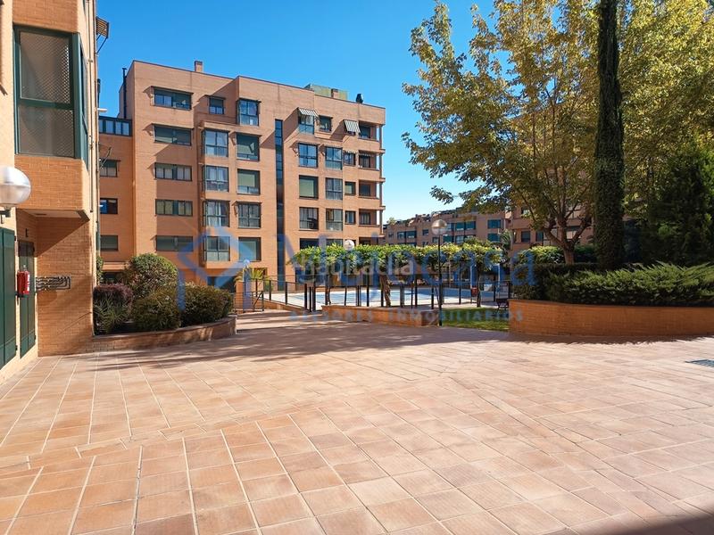 Foto e8fe7dce-a498-4ce1-9977-a36ac84a44c1. Appartamento con riscaldamento parcheggio piscina in Madrid
