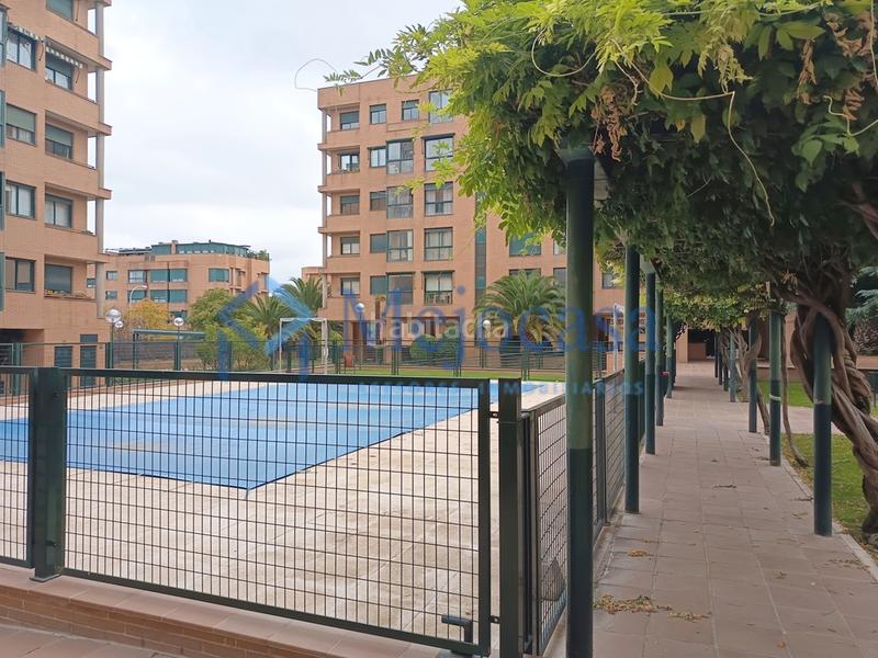 Foto f5b75f04-58c0-4351-ba9a-502da981ae45. Appartamento con riscaldamento parcheggio piscina in Madrid