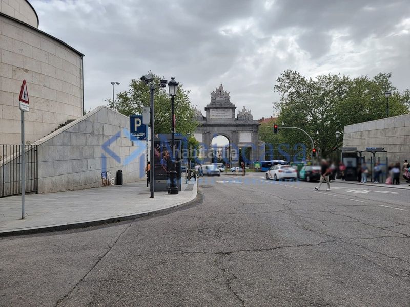 Foto 0be2fb7f-b24a-4dcb-a1df-76d9a026d5b1. Pis amb calefacció aparcament a Palacio Madrid