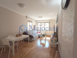 Pis  Calle del galeón. Exclusivo piso en urbanización residencial en alameda de osuna-b