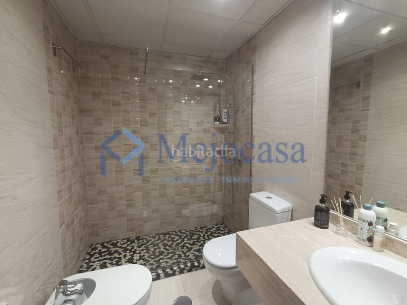 Foto aa1b23e2-f352-42f0-bf7f-960f815ab74a. Pis amb calefacció aparcament piscina a Alameda de Osuna Madrid