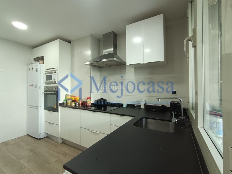 Foto c6e6c269-3c0d-4c43-83d0-1776e51b0d83. Pis amb calefacció aparcament piscina a Alameda de Osuna Madrid