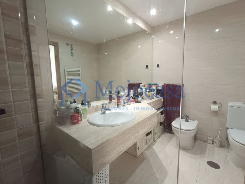 Foto e435dd96-1279-472a-844a-73413c3c5da3. Pis amb calefacció aparcament piscina a Alameda de Osuna Madrid