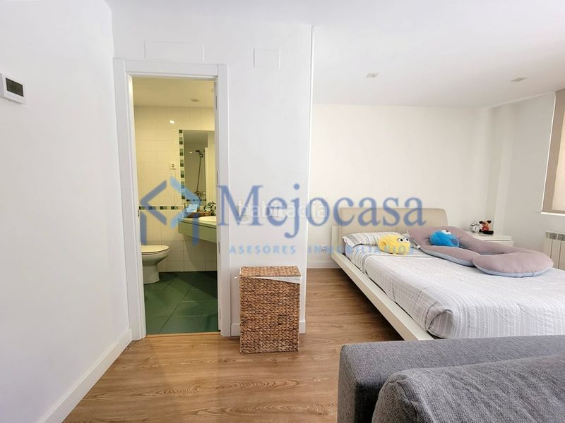 Foto 11d88fa4-61fa-4b07-ae5d-084852290ad1. Casa adossada amb calefacció aparcament piscina a Madrid