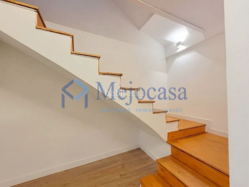 Foto a1e2b772-f479-4679-9833-7460832a8612. Casa adossada amb calefacció aparcament piscina a Madrid
