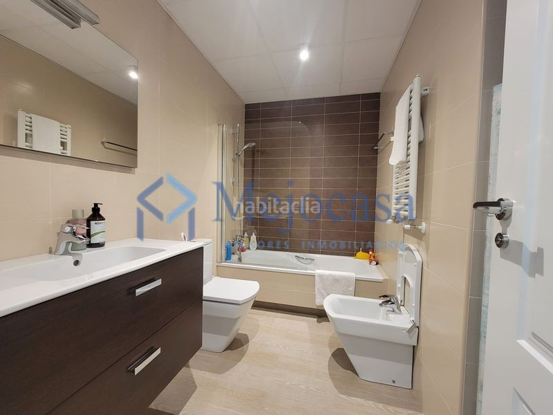 Foto f45a41dd-ffed-40a6-9565-7ddf97a92628. Casa adossada amb calefacció aparcament piscina a Madrid