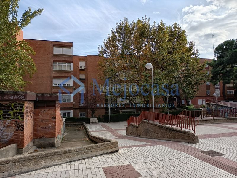 Foto a2012411-a693-42d4-bb6e-c536858bef2b. Pis amb calefacció a Canillas Madrid