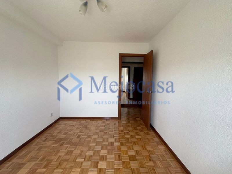 Foto b1f7bbb7-6a20-4489-9d3a-0eb9fea476fd. Pis amb calefacció aparcament a Palomeras Sureste Madrid