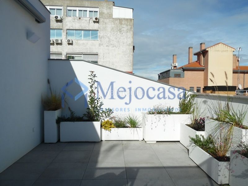 Foto 54c685db-e07d-41b6-bfeb-d28b4a7ff8d2. Àtic amb calefacció aparcament a Canillas Madrid