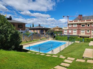 Casa a schiera  Calle de mario recuero. Exclusivo chalet adosado en peñagrande.