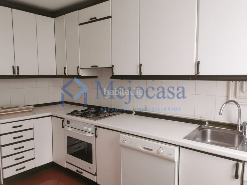 Foto 9077a6de-d616-40e9-9ec2-c800d25cb572. Apartament amb calefacció aparcament a Palacio Madrid