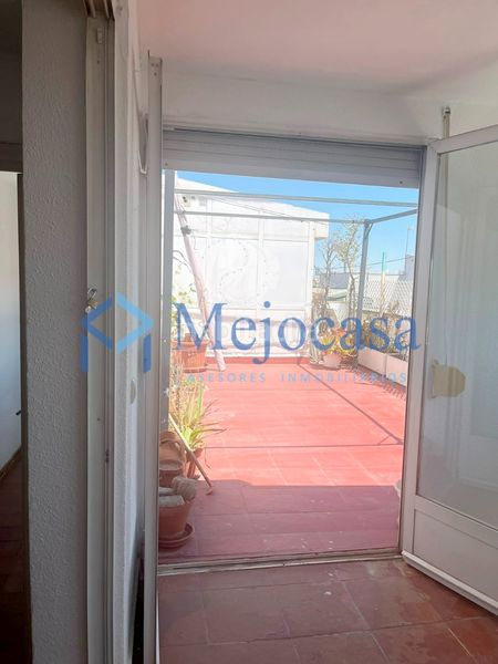 Foto a4a13d8d-5167-41f3-b8f2-391ec3a2875e. Pis amb calefacció a Moscardó Madrid