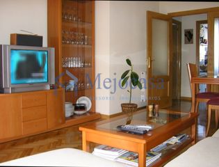 Flat in Calle Gaspar Morales