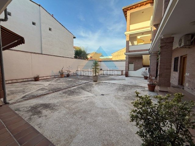 Foto 48969c40-bb77-46c5-9832-bcbf51fa4789. Alquiler apartamento  con plaza de garaje en alquiler casco historico en Alcalá de Henares