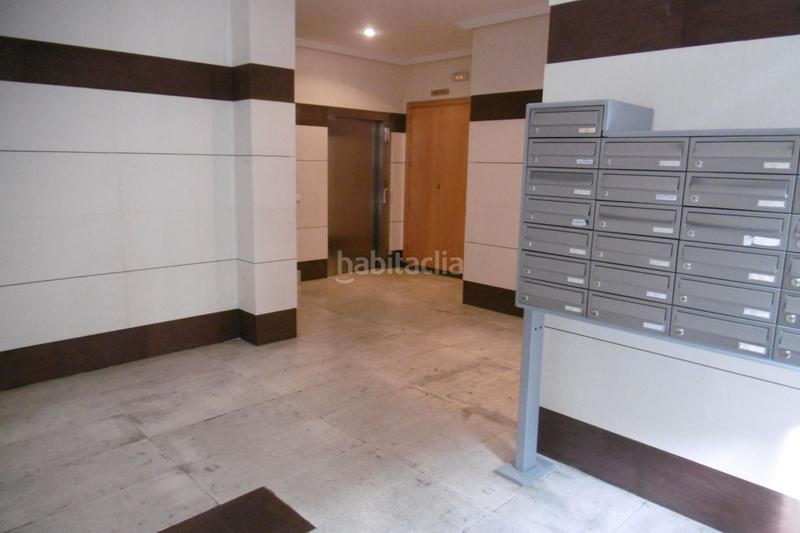 Foto 48fde7fe-8c15-4f99-88fa-f2000eaf2009. Aparcament cotxe a calle carmen calzado 8 a Casco Histórico Alcalá de Henares