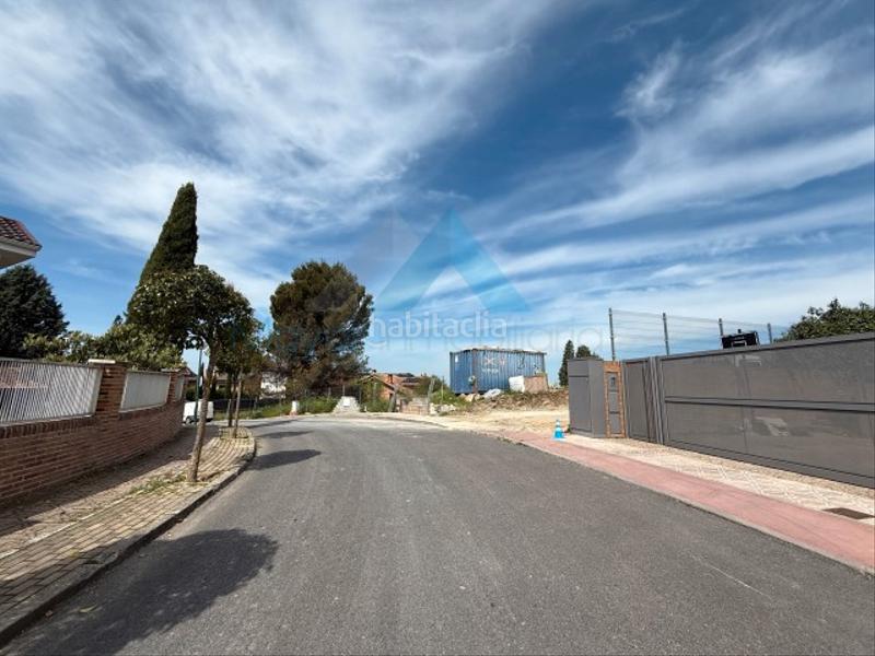 Foto 6be44e5a-0a44-4308-8812-3aeda3913c4e. Chalet  independiente en venta peñas albas en Villalbilla