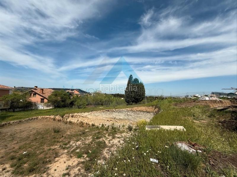 Foto a10558ae-9269-4d36-9c3a-ca4e24dd578f. Chalet  independiente en venta peñas albas en Villalbilla