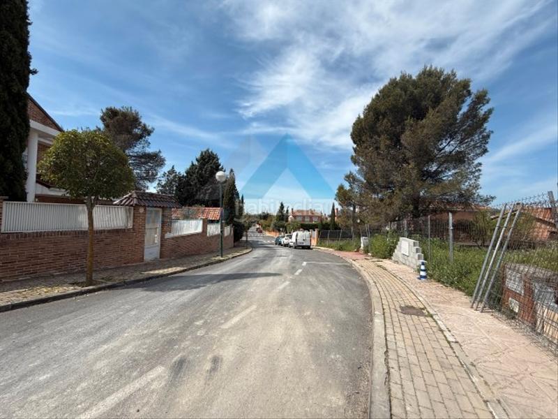 Foto ebbbdce6-9dfb-4de9-817b-3239c30ab42f. Chalet  independiente en venta peñas albas en Villalbilla