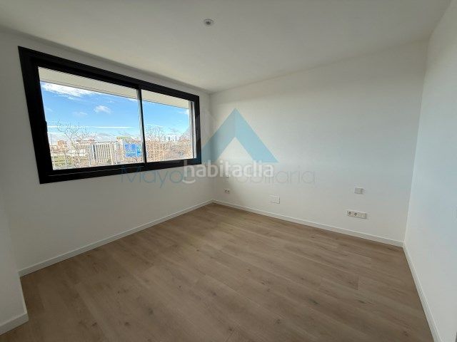 Foto 60059c3b-8aee-4004-9e12-45a292af8fcd. Alquiler casa adosada chalet adosado en alquiler a estrenar en valdebebas () en Madrid