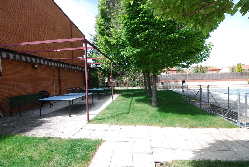 Foto 66794c4d-5a3a-4523-a0ef-537c1fec38a6. Casa adossada amb piscina a Urbanizaciones Rivas - Vaciamadrid