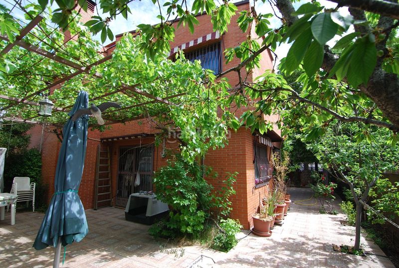 Foto 82c997b6-8a36-4fec-93f3-dba35e58c79f. Casa adossada amb piscina a Urbanizaciones Rivas - Vaciamadrid