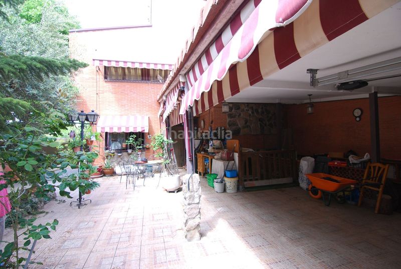 Foto 93c0f439-1b35-4a41-9ffb-991bc46bd17b. Casa adossada amb piscina a Urbanizaciones Rivas - Vaciamadrid