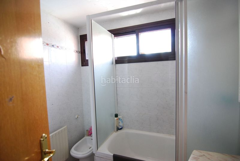 Foto ce268186-5cfd-40a8-b244-1f2f673aeaf2. Casa adossada amb piscina a Urbanizaciones Rivas - Vaciamadrid