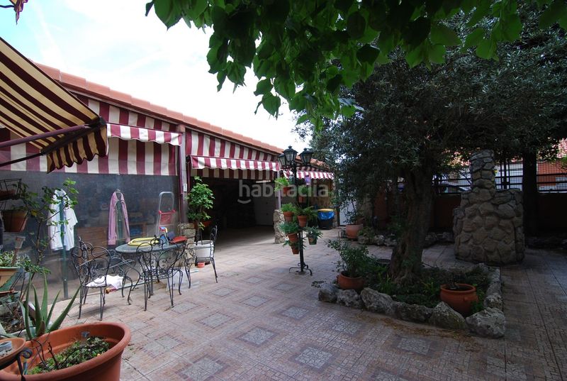 Foto e4f983c4-d0ec-4756-82d7-6f16acc47b2f. Casa adossada amb piscina a Urbanizaciones Rivas - Vaciamadrid