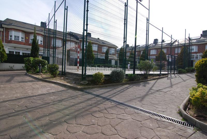 Foto 6e2c1fd0-e084-4105-80a3-13fac28a60a1. Casa con riscaldamento piscina in Restón I-Restón II Valdemoro