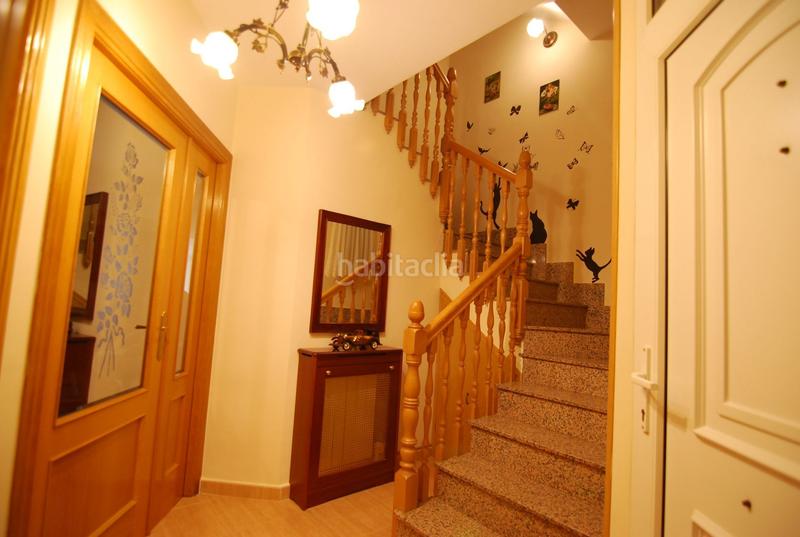 Foto 2c63db9d-1a10-4093-adfa-7c9436c13d07. Reihenhaus mit heizung in San Martín de la Vega