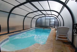 Haus in Navas del Rey. Espectacular chalet con 500 metros de parcela y piscina !!