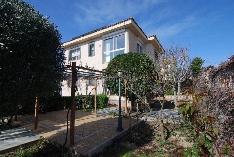 Foto 7048d00a-2568-4474-ac60-dfe13d3ff4e5. Casa amb calefacció a Navas del Rey