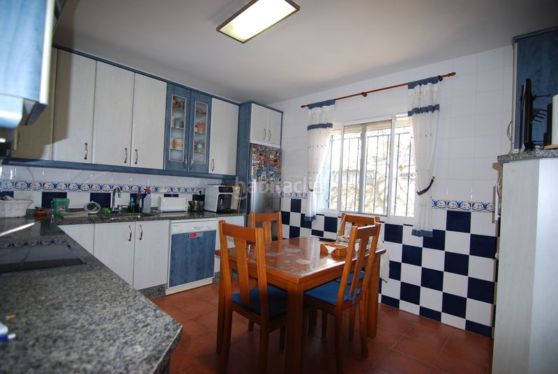 Foto 729d512f-e89e-4dc0-86d6-1aed49932e73. Casa amb calefacció a Navas del Rey