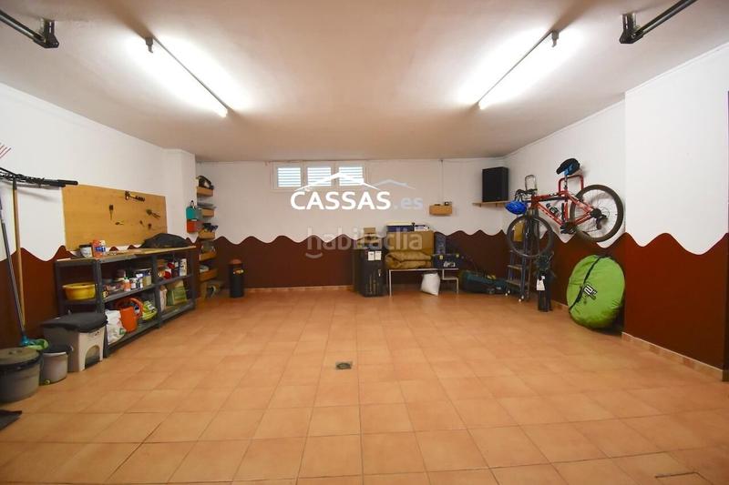 Foto 094e2f99-6442-4f97-a2c0-f4590fcb822b. Casa adosada chalet en fresnos, 6 habitaciones, 3 baños, jardin, garaje y solarium. en Torrejón de Ardoz