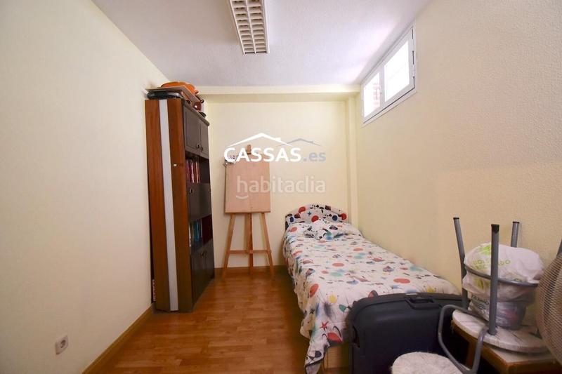 Foto 1c9b07d3-1304-4c44-99a7-adeb31ff67bf. Casa adosada chalet en fresnos, 6 habitaciones, 3 baños, jardin, garaje y solarium. en Torrejón de Ardoz