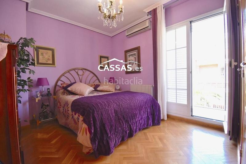 Foto 5fcc24fe-03a0-4668-88be-967e38dc0f75. Casa adosada chalet en fresnos, 6 habitaciones, 3 baños, jardin, garaje y solarium. en Torrejón de Ardoz