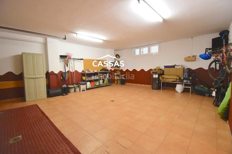 Foto 8f248396-d422-4f51-a509-b98db7c9690a. Casa adosada chalet en fresnos, 6 habitaciones, 3 baños, jardin, garaje y solarium. en Torrejón de Ardoz