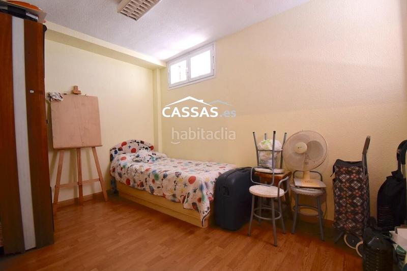 Foto e77c793b-b2e1-4100-b5d0-88d5629c4d51. Casa adosada chalet en fresnos, 6 habitaciones, 3 baños, jardin, garaje y solarium. en Torrejón de Ardoz