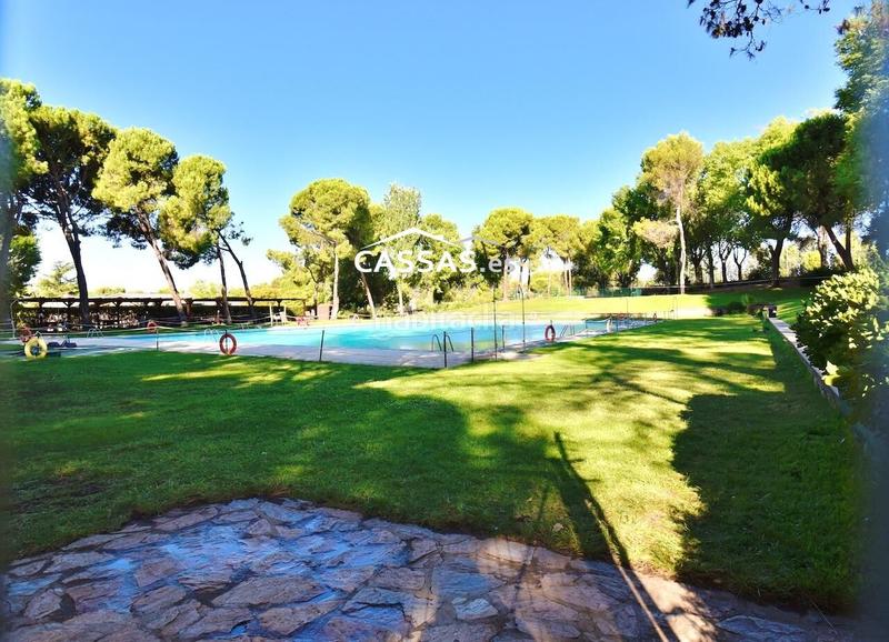 Foto 027f51d6-500f-46df-92b5-2bf7ca31b2b3. Xalet amb calefacció aparcament a Berrocales de Jarama Paracuellos de Jarama