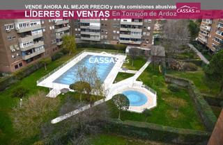 Appartement  Avenida lisboa. Veredillas cohe  3 habitaciones y 2 baños con piscina y terraza.