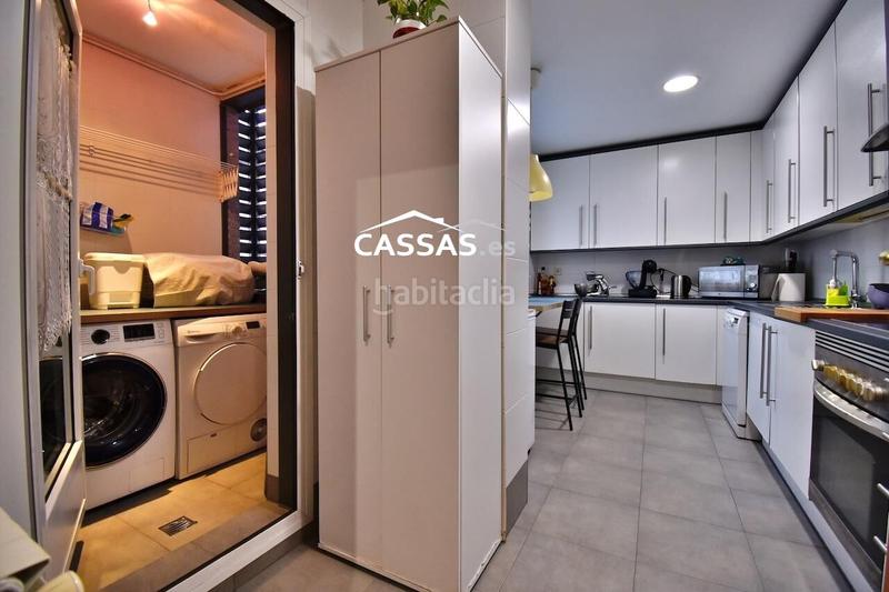 Foto 321ca796-068d-4d64-ab9d-dafc1f62d68c. Àtic amb calefacció aparcament piscina a Virgen del Rosario Torrejón de Ardoz