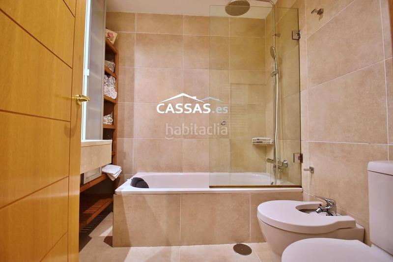 Foto 3271655f-0a21-439d-adf8-809a3fbc0b05. Àtic amb calefacció aparcament piscina a Virgen del Rosario Torrejón de Ardoz