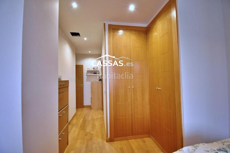 Foto 6bb64ecd-d767-46ed-9d64-78da3bdfb6a8. Àtic amb calefacció aparcament piscina a Virgen del Rosario Torrejón de Ardoz